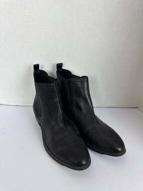 Arturo Chiang Black Leather Heeled Ankle Boots